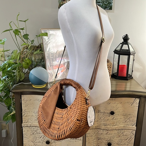 SCOOP LARGE STRAW CRESCENT CROSSBODY WITH SCARF ACCENT BROWN - Picture 3 of 13
